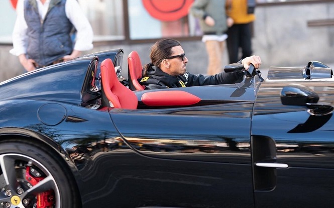 Ibrahimovic bị phạt nặng khi lái chiếc Ferrari trị giá 1,6 triệu euro