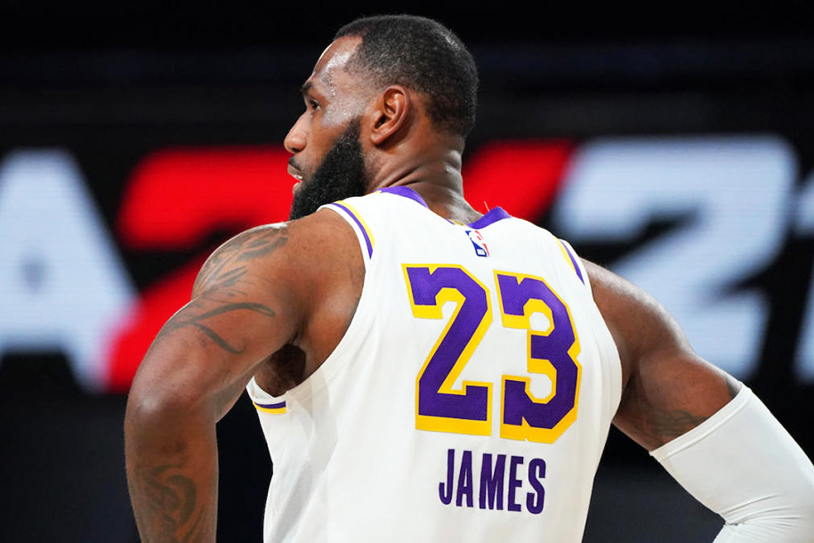 LeBron James đáp trả cực mạnh võ sĩ UFC từng gọi anh là “kẻ hèn nhát”