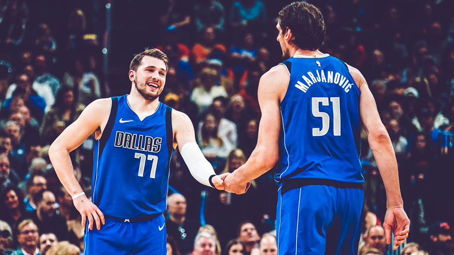 Không có đội nào quẩy nhiệt hơn Dallas Mavericks tại Orlando