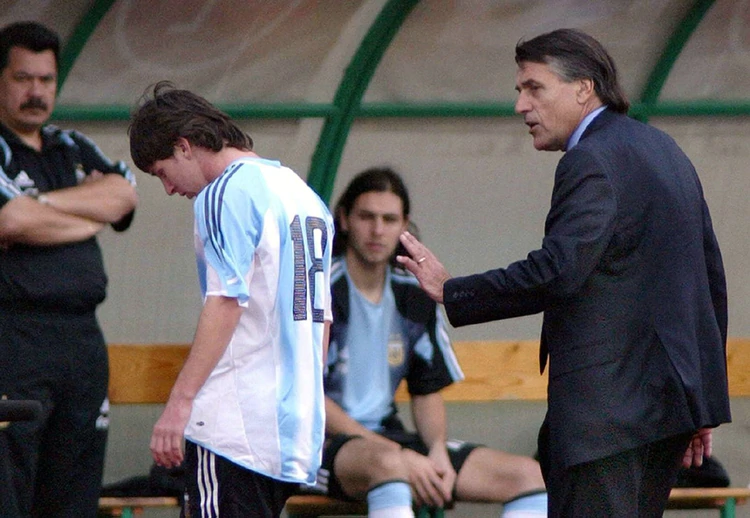 Màn ra mắt buồn bã của Messi được đồng đội cũ tiết lộ