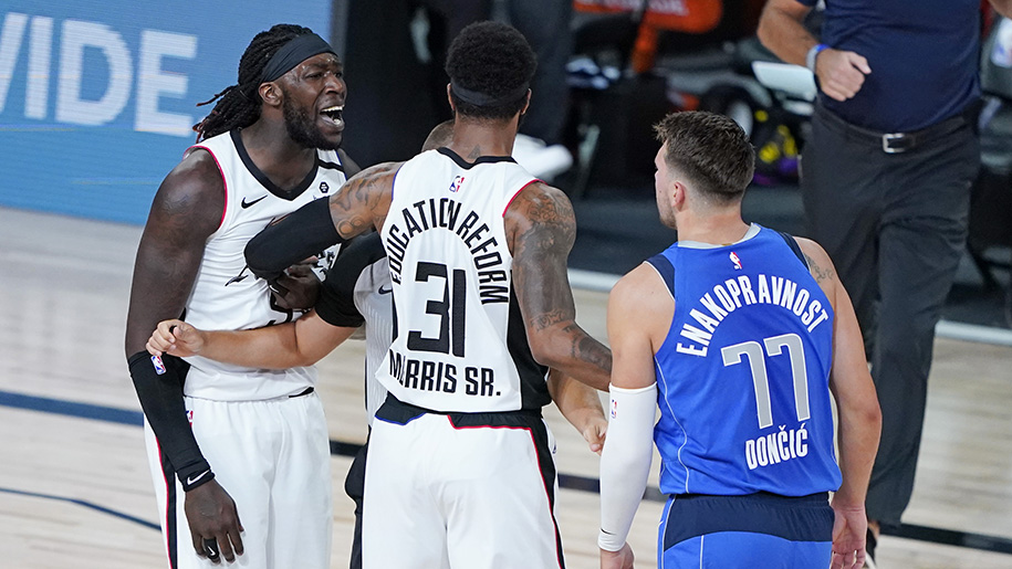 Sau chia sẻ phân biệt chủng tộc nhắm đến Doncic, Montrezl Harrell xin lỗi giảng hoà