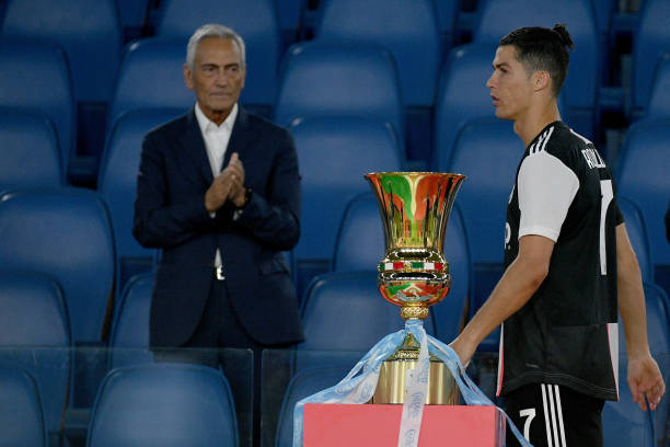 Ronaldo bị chỉ trích khi lần thứ 3 trả giá do đòi "chốt" penalty