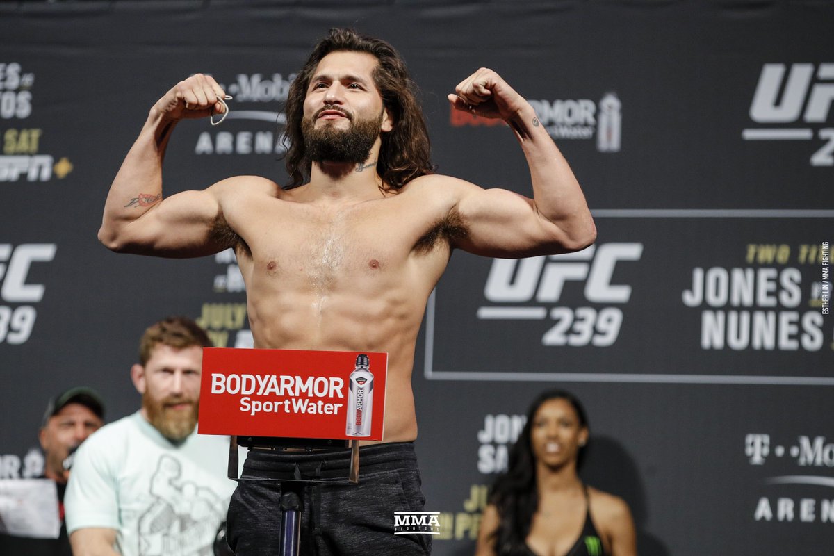 'Jesus đường phố' Jorge Masvidal sẽ cho Kamaru Usman ngủ sâu tại UFC 251