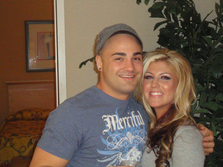 Vợ của Eddie Alvarez đã thay đổi cuộc đời và sự nghiệp của anh như thế nào?
