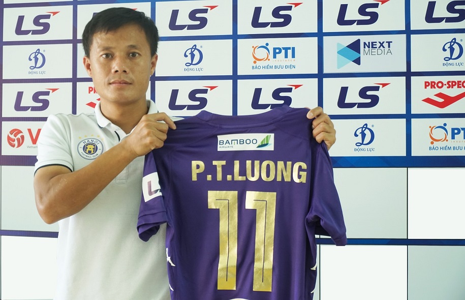 Cầu thủ giành 4 QBV gia hạn hợp đồng với Hà Nội FC