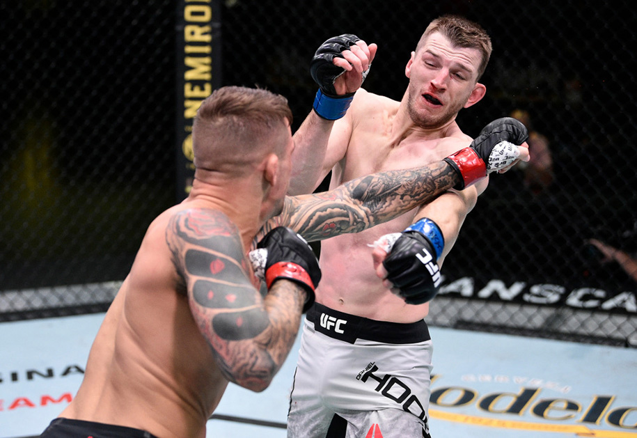Dan Hooker vs. Dustin Poirier: Khi lối đánh không phù hợp tiềm năng