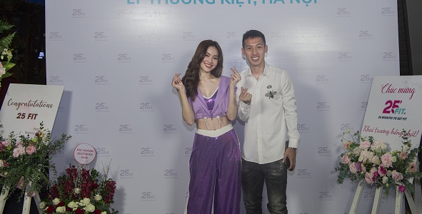 Hùng Dũng sánh đôi cùng "Ngọc nữ trăm tỉ" Ninh Dương Lan Ngọc
