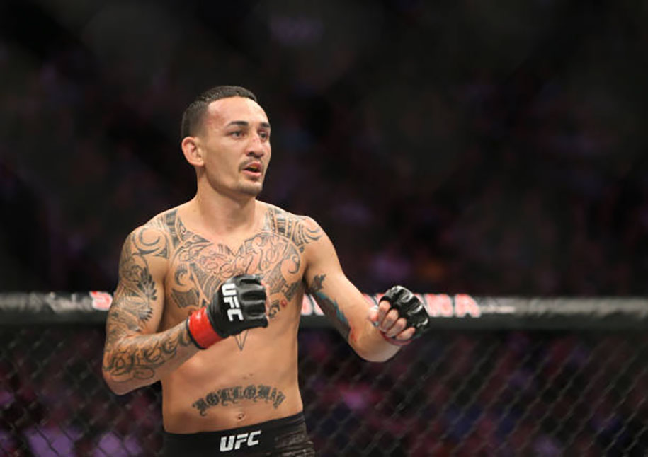 Nối gót Khabib và Poirier, Max Holloway đấu giá từ thiện đồ thượng đài