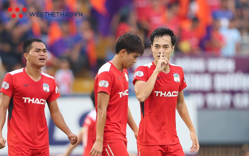 Văn Toàn gia nhập nhóm “Vua phá lưới nội” V.League 2020