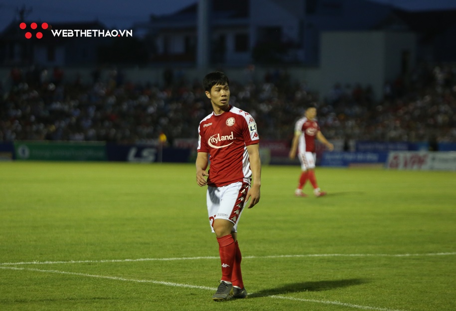 HLV Phạm Minh Đức lý giải hài hước vì sao khiến Công Phượng "im tiếng"