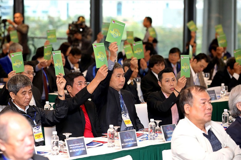 Tổ chức đại hội khi cả nước đang chống dịch COVID-19, VFF thuê hội trường lớn để giãn cách
