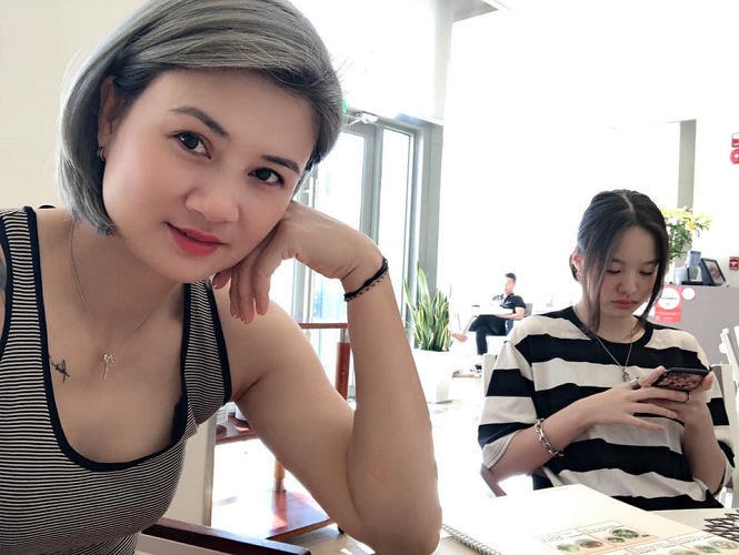 Hoa khôi bóng chuyền Kim Huệ khoe ảnh con gái “xinh như mẹ”