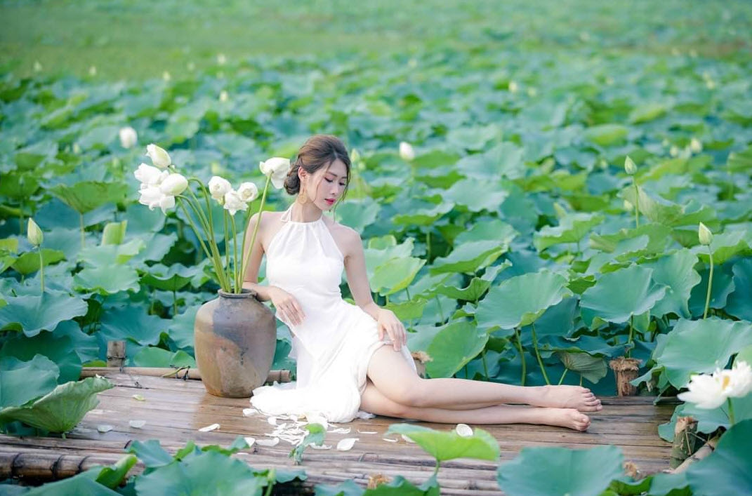 Hà Nội vs Viettel: “Cuộc chiến” nóng bỏng các nàng WAGs