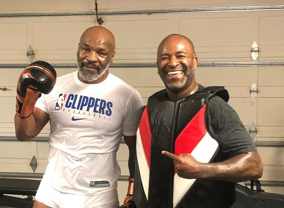 HLV của Mike Tyson: 'Tôi còn học nhiều hơn khi cầm đích cho cậu ấy'