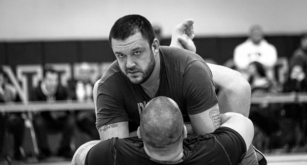 Lão tướng làng Nhu thuật Tom DeBlass kí hợp đồng với ONE Championship