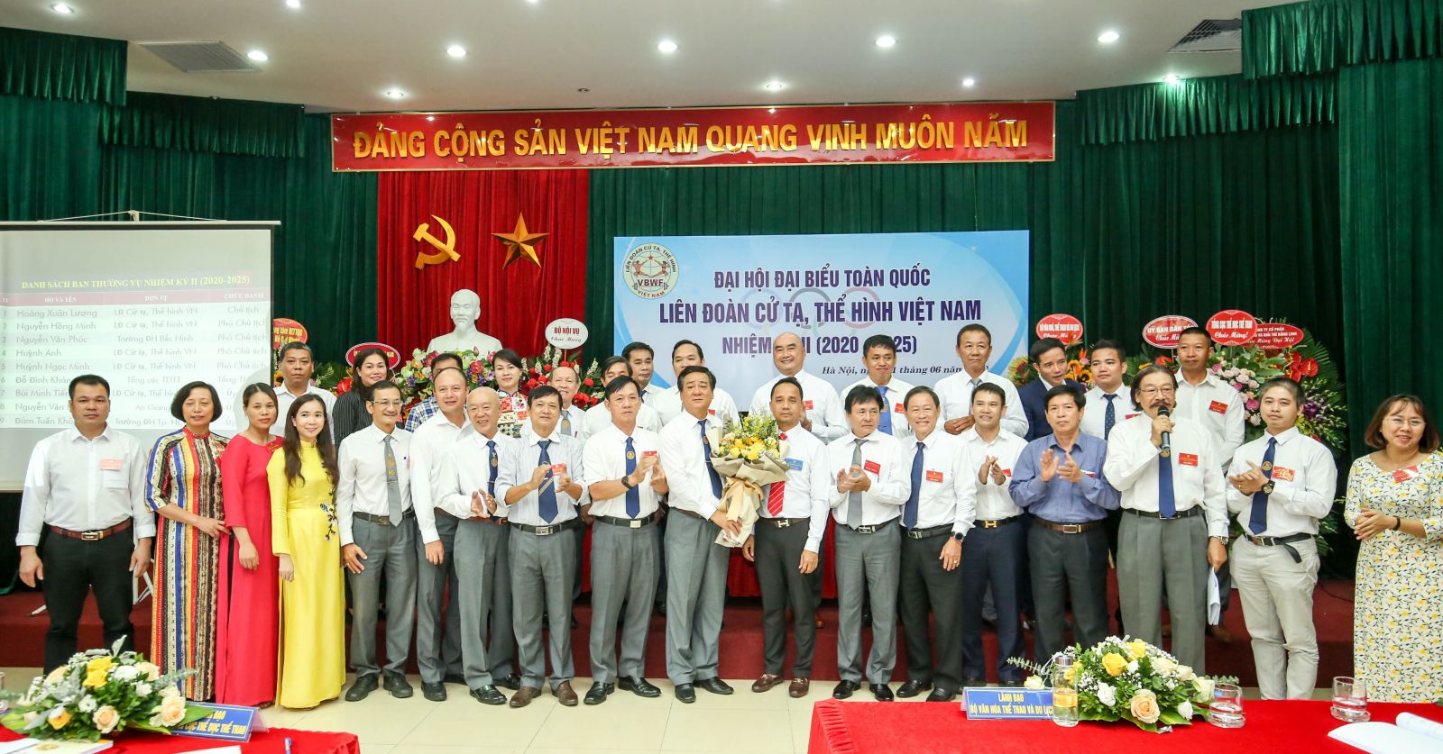 Liên đoàn Cử tạ Thế hình Việt Nam nhiệm kỳ mới đặt mục tiêu giành huy chương Olympic
