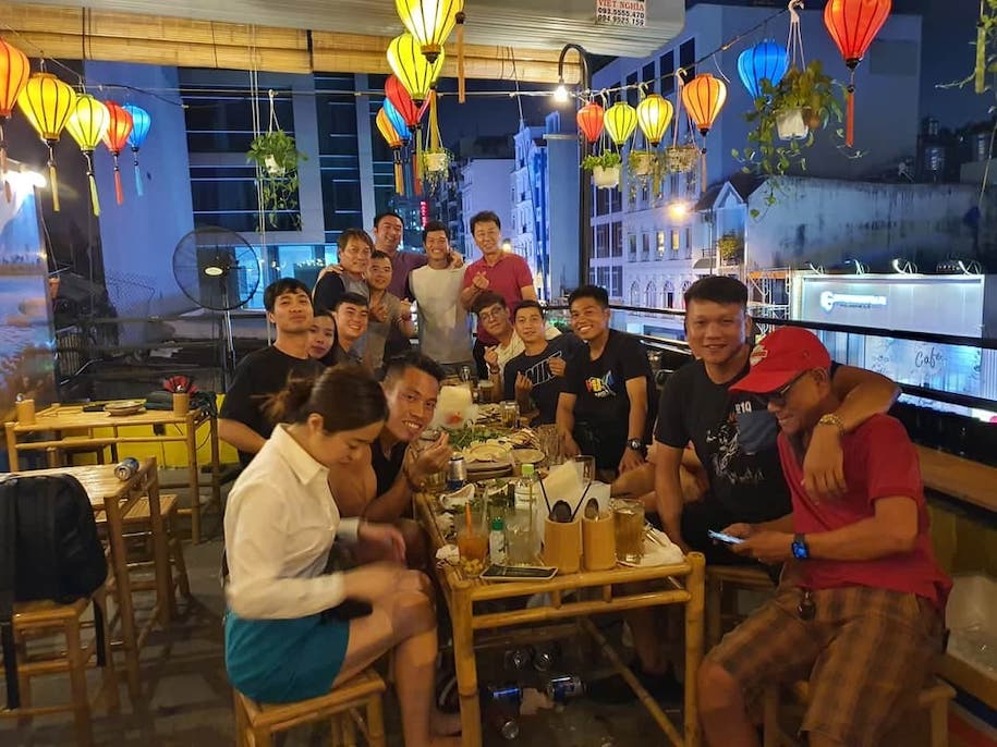 Công Phượng – Viên Minh chia tay “bố” Chung Hae Seong
