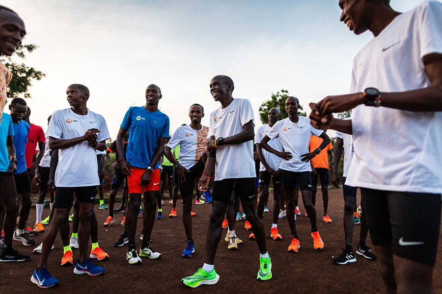 Bí quyết điều trị chấn thương cực hiệu quả của các siêu sao chạy đường dài Kenya