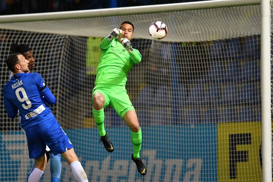 Cất Filip Nguyễn, Slovan Liberec trả giá đắt