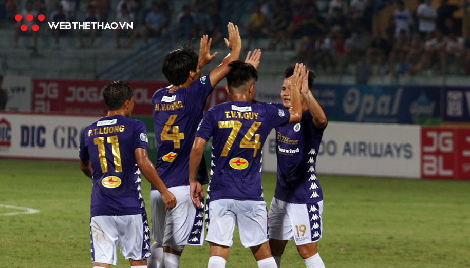 Tiết lộ lý do Hà Nội FC đẩy Thành Chung lên đá tiền đạo trong trận thắng Đồng Tháp