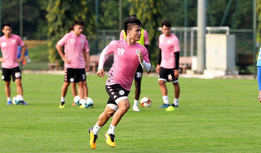 Nhiệt độ quá cao, Hà Nội FC chuẩn bị cho V.League ra sao?
