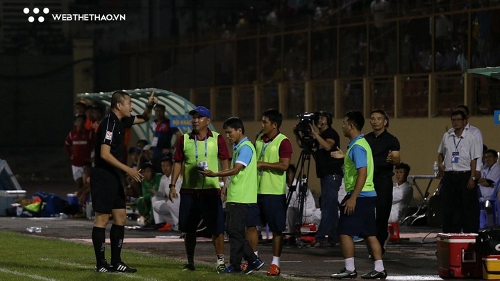 S.Khánh Hoà xuống hạng V.League 2019 và ảnh hưởng từ tiếng còi méo
