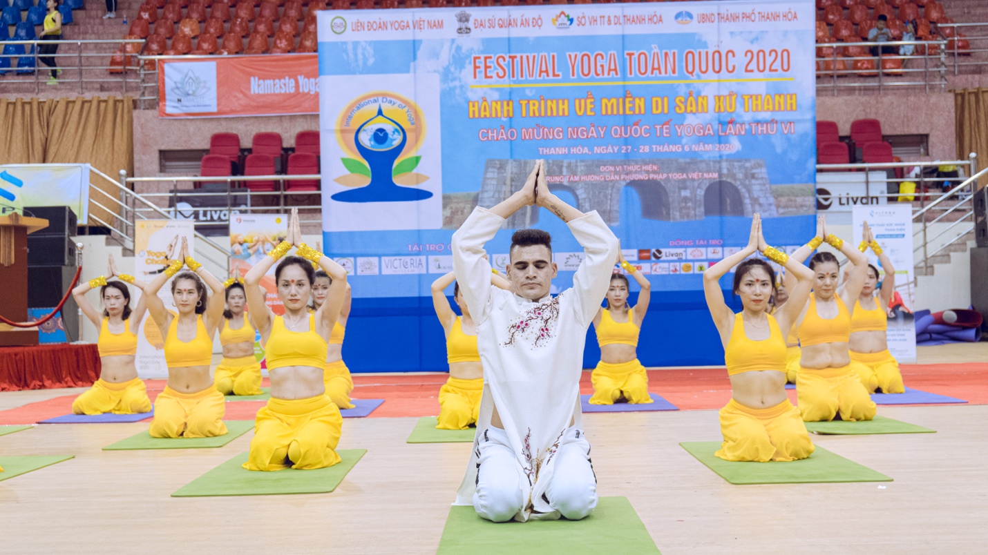 Festival Yoga toàn quốc năm 2020 gây ấn tượng mạnh với gần 2000 hội viên tham dự