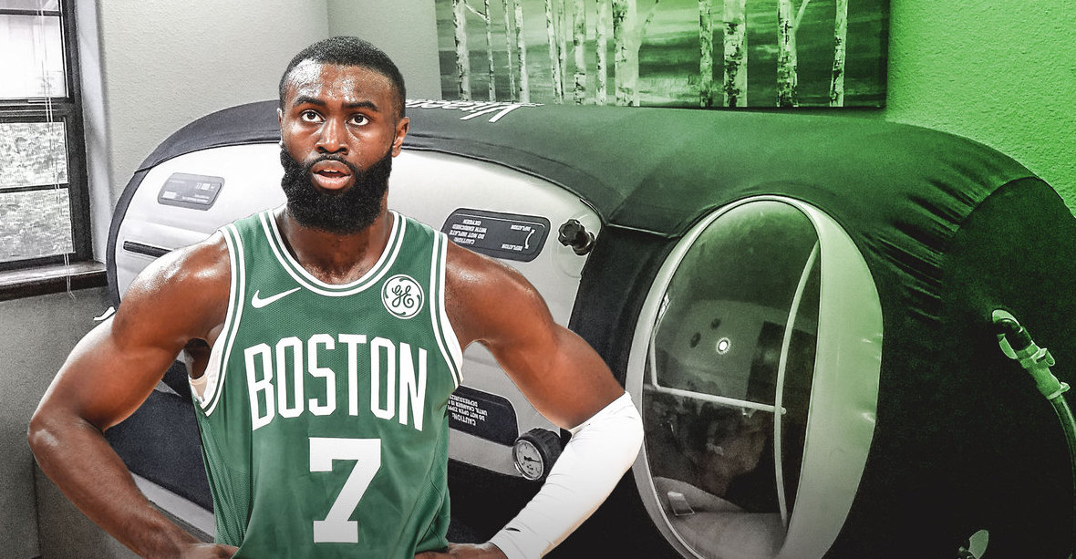 Sao Boston Celtics khởi xướng trào lưu mang buồng ngủ tới Disney World