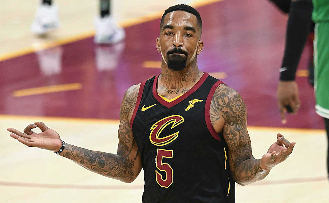 Tấn công kẻ biểu tình quá khích, JR Smith gặp rắc rối với pháp luật?