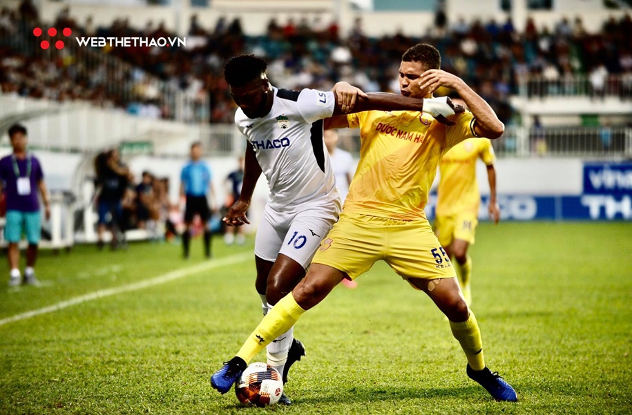 Nam Định FC và nỗi buồn mang tên “dại chợ”