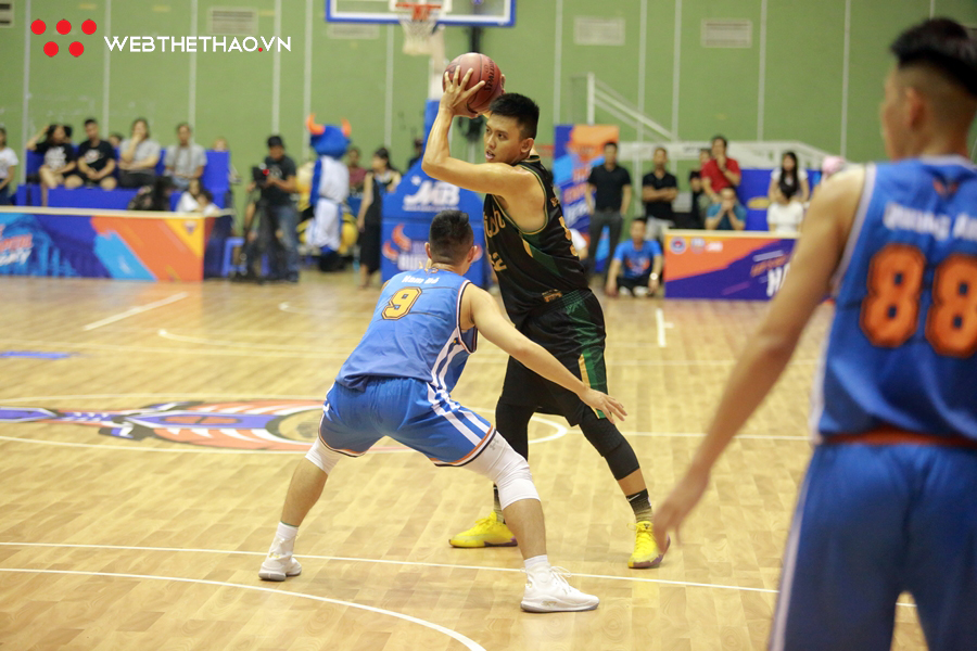 Cantho Catfish và Hanoi Buffaloes bất ngờ trade pick trước thềm Draft
