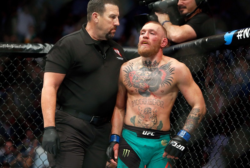Trọng tài kỳ cựu tin UFC chọn lồng nhỏ để võ sĩ cống hiến hơn