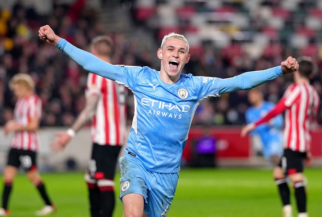 Man City thắng 10 trận liên tiếp mà không cần tiền đạo Man City thắng 10 trận liên tiếp mà không cần tiền đạo