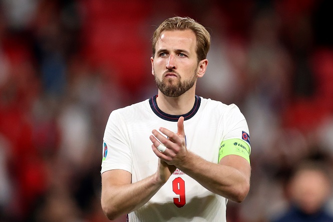 Harry Kane chuẩn bị tới Man City sau khi được &ldquo;bật đ&egrave;n xanh&rdquo;