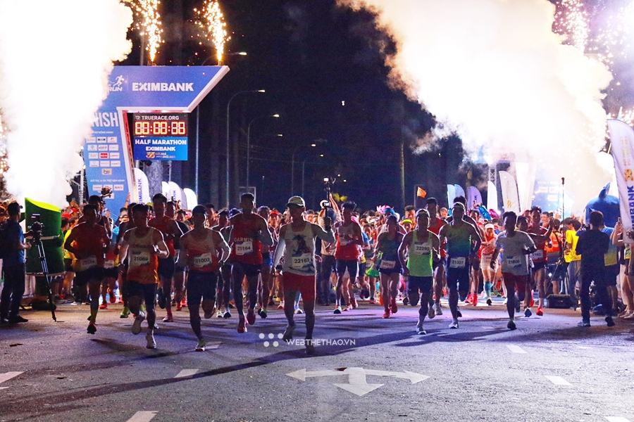 Ho Chi Minh City Night Run Eximbank 2024 khai cuộc với cự ly bán marathon hấp dẫn Ho Chi Minh City Night Run Eximbank 2024 khai cuộc với cự ly bán marathon hấp dẫn