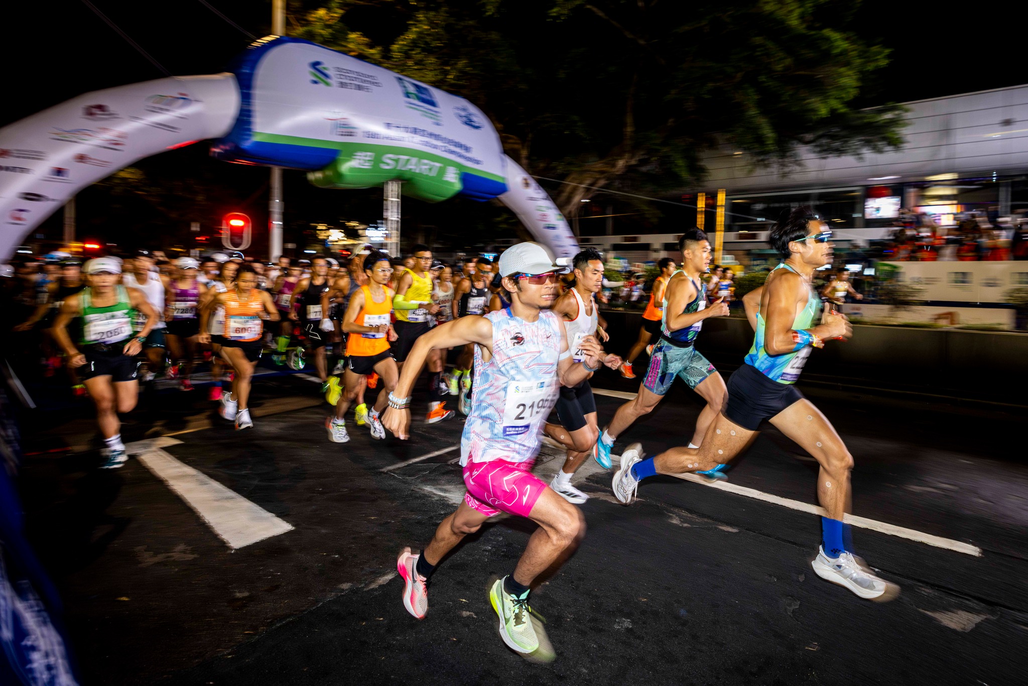 VĐV 30 tuổi qua đời sau khi chạy 21km tại giải marathon có hai kỷ lục gia Việt Nam tham dự