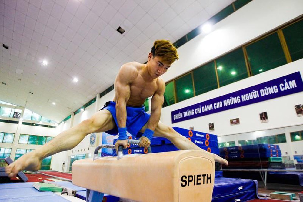 “Hot boy” TDDC Phạm Phước Hưng: 2 lần chiến thắng bạo bệnh để vươn tới đỉnh cao