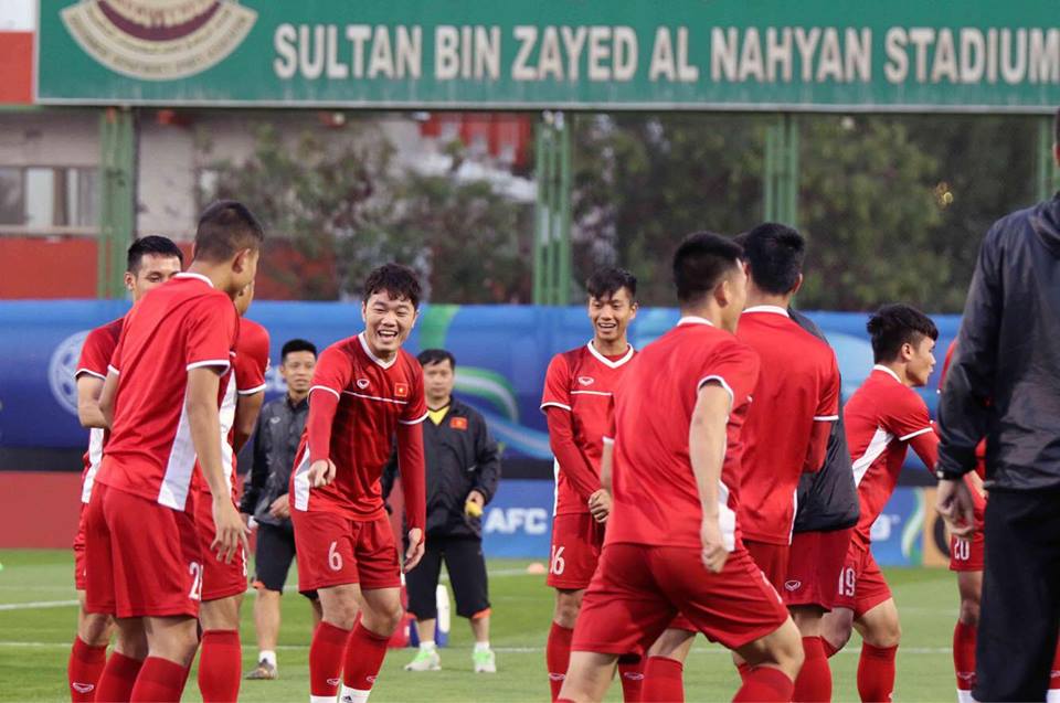 ĐTVN có buổi tập đầu tiên ở UAE ĐTVN có buổi tập đầu tiên ở UAE