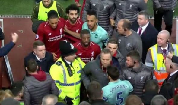 Tin bóng đá ngày 1/1: Man Utd bất ngờ nhắm cái tên lạ cho danh sách ứng cử viên HLV chính thức