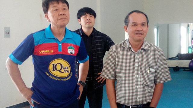 Khoa học vẫn bó tay với việc nhân bản Ộp Pa Sơn Tùng MTP lẫn Park Hang Seo