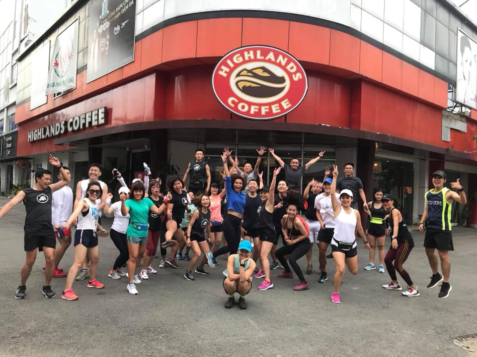 Runner 3 miền bất chấp thời tiết chạy "2019 km" chào năm mới