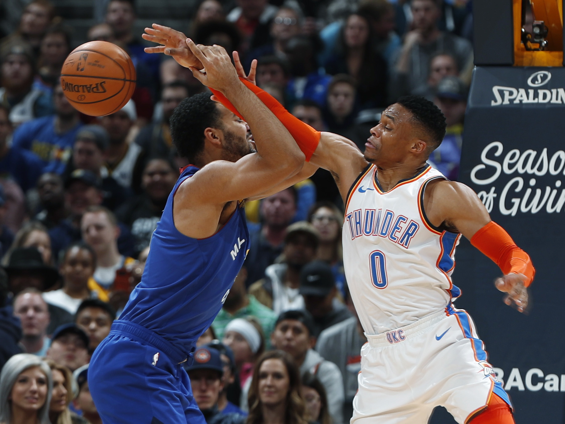 Russell Westbrook công có thể phế nhưng thủ thì đừng đùa