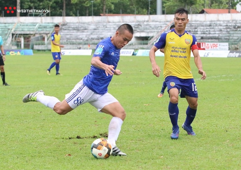 Danh Trung chấn thương sau khi giúp Huế đánh bại chủ nhà Đồng Tháp