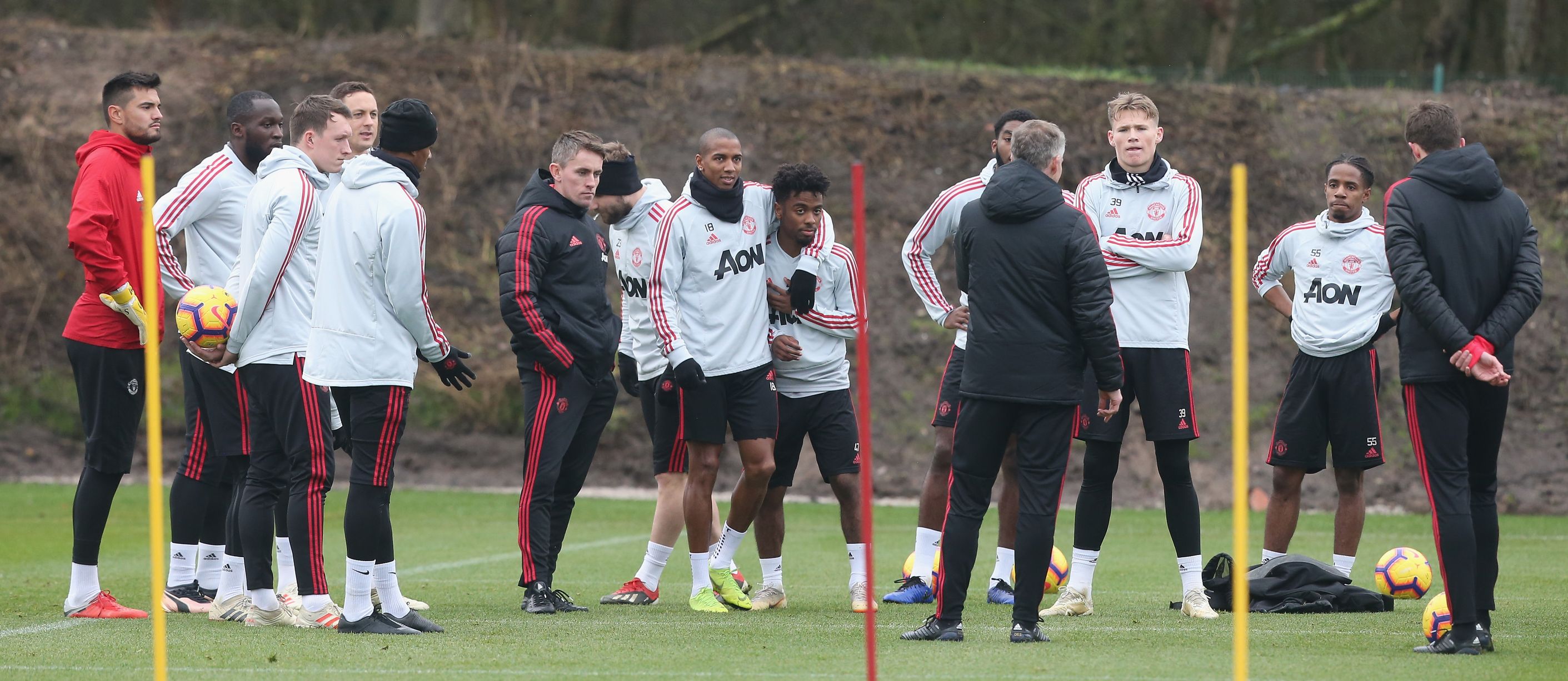 Solskjaer làm được những gì tại Man Utd mà Mourinho không thể trong 2 năm rưỡi?