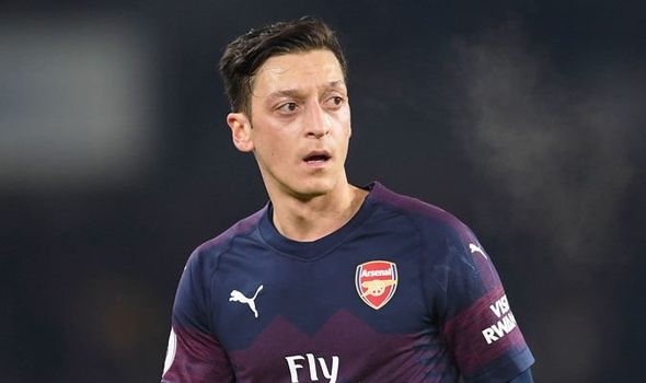 Ozil đích thân giải thích lý do bỏ lỡ trận đại thắng của Arsenal trước Fulham
