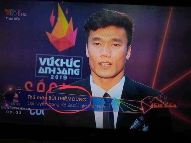 Tin bóng đá Việt Nam sáng 3/1: Bùi Tiến Dũng “cạn lời” khi bị nhầm tin, Dũng “Viettel” động viên Trọng “Ỉn”
