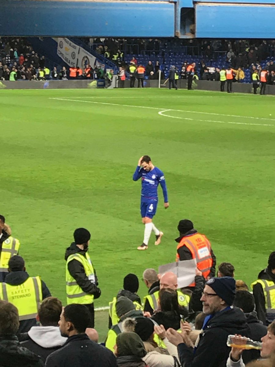 Willian chấn thương, sai lầm Pulisic, cột mốc của Fabregas và những điểm nhấn khi Chelsea bị Southampton cầm chân