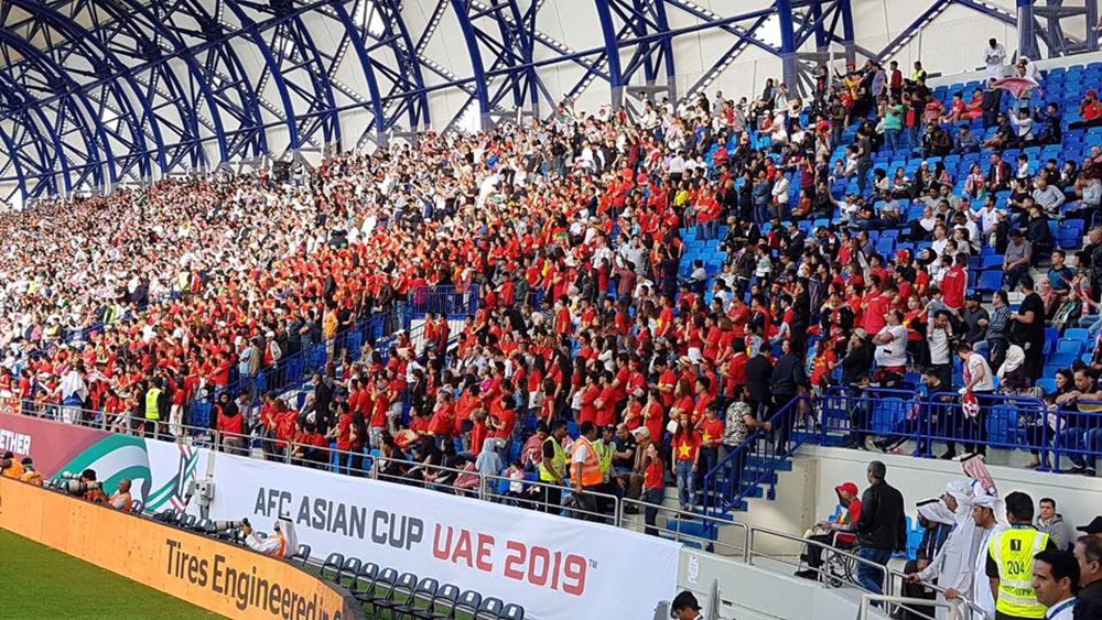 CĐV Việt Nam chi mạnh để sang UAE cổ vũ cho đội tuyển