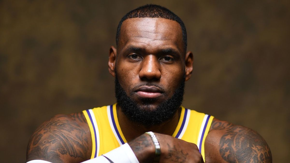 Huyền thoại NBA dặn LeBron James làm được như Kyrie Irving rồi hãy nghĩ đến danh hiệu cầu thủ vĩ đại nhất