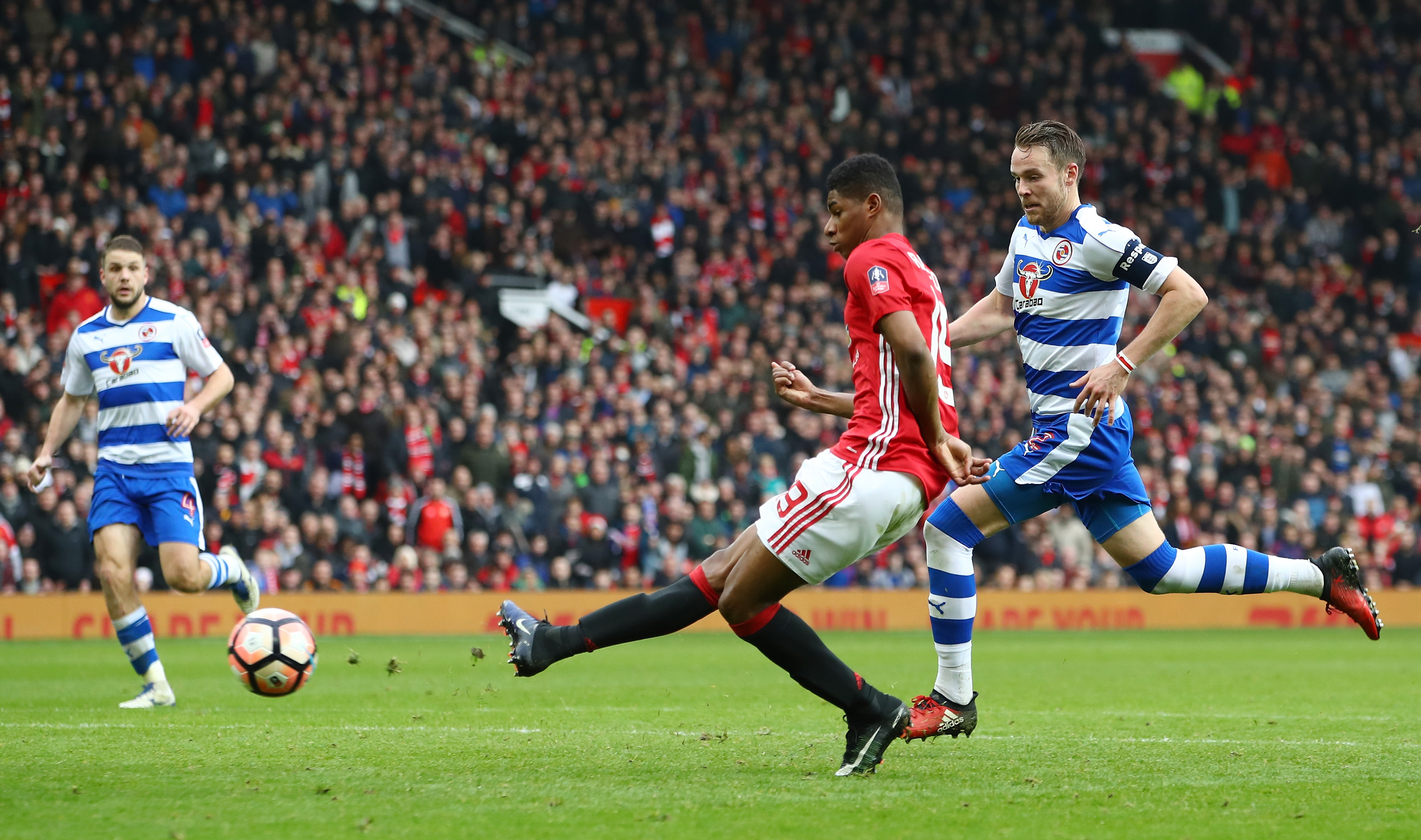 Nhận định tỷ lệ cược kèo bóng đá tài xỉu trận Man Utd vs Reading